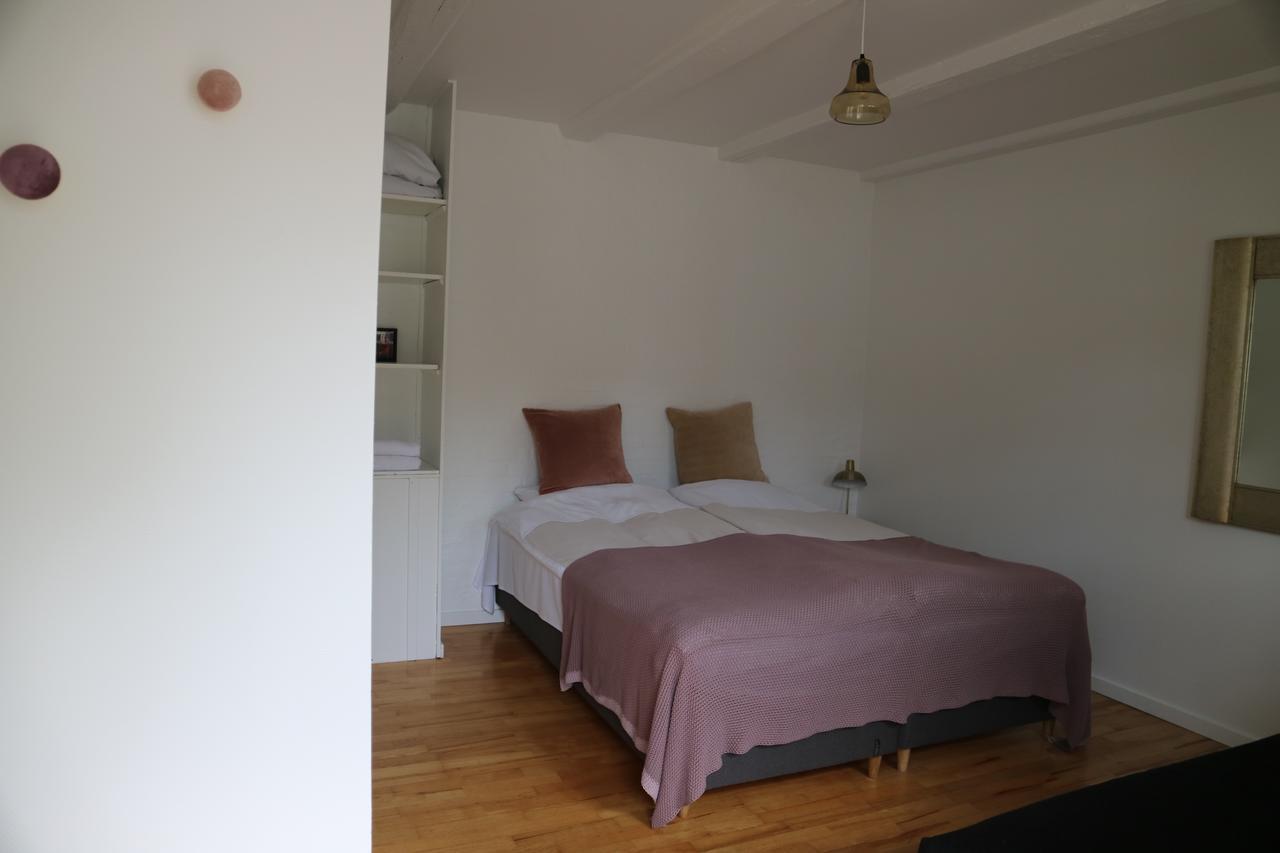 Birkelygaard Bed & Breakfast Hårby Eksteriør billede